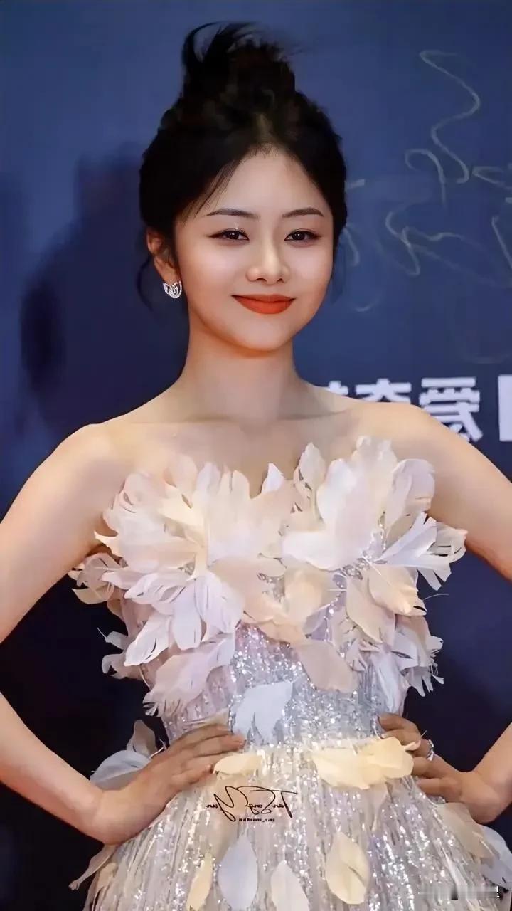 九位耐看型女明星，喜欢🥰谁呢
