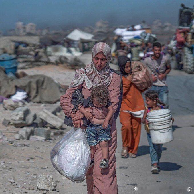 加沙人民正在努力恢复生活，但以色列的占领仍在破坏他们的重建。以色列没有履行其在特