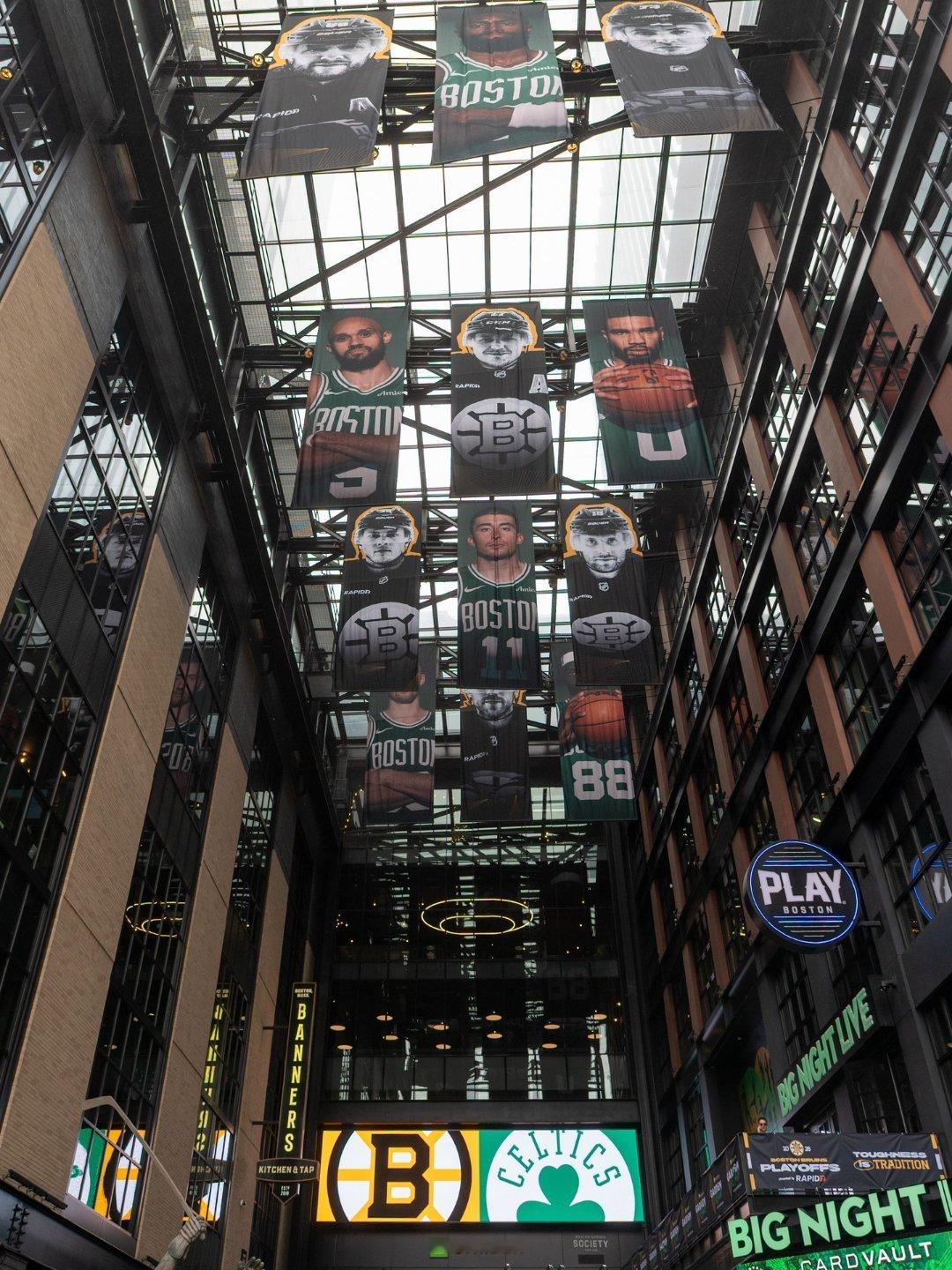 波士顿进入季后赛时间！今年凯尔特人和棕熊，谁能走得更远？let's go bos