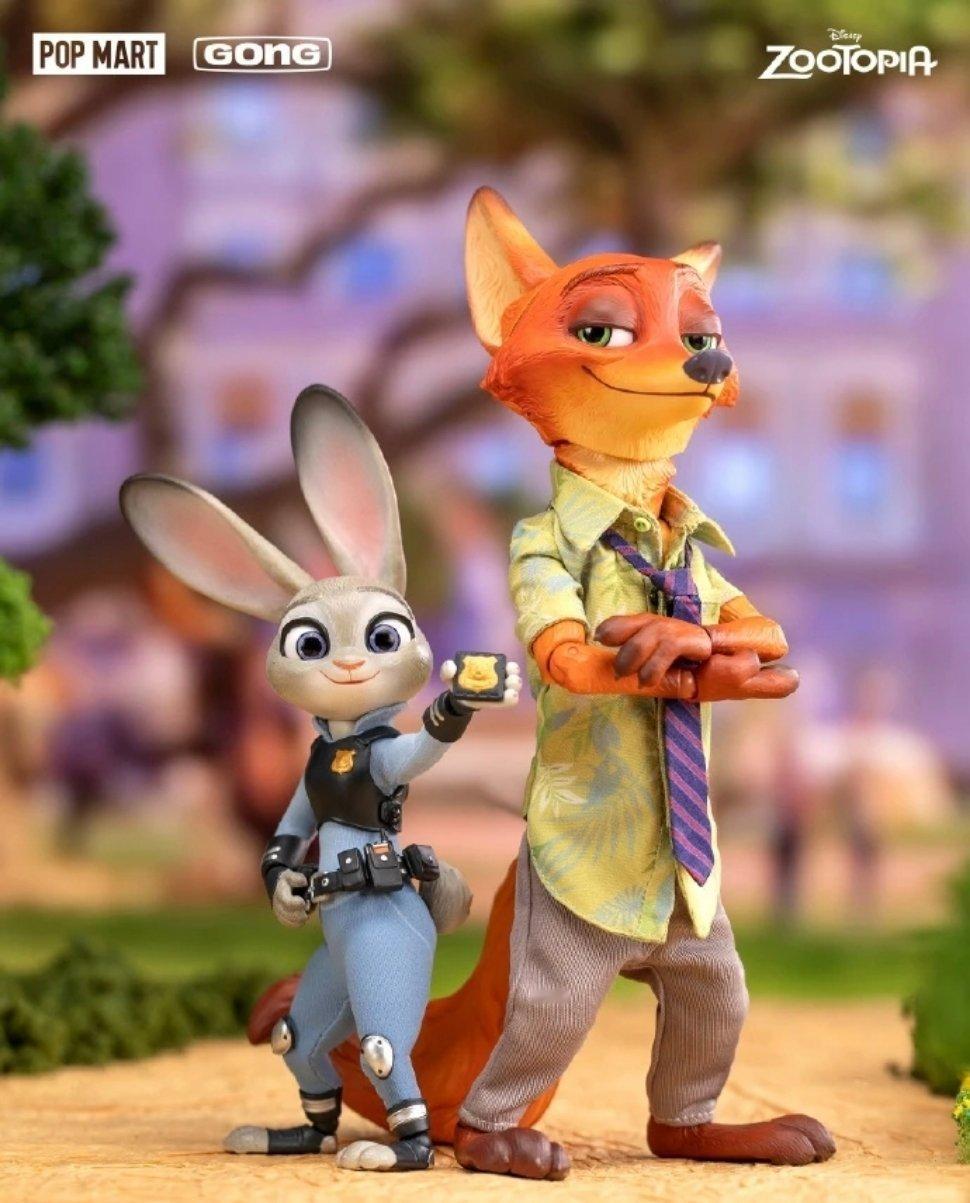 二次元周边情报。《疯狂动物城》朱迪&尼克布衣可动人偶，单体逾23处可动位点，尾巴