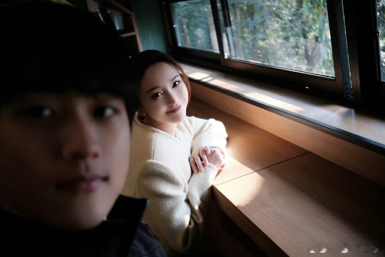 看完狙击蝴蝶看金莎追完《狙击蝴蝶》，速速来补课金莎的灵动时刻，甜度直接拉满✨ 