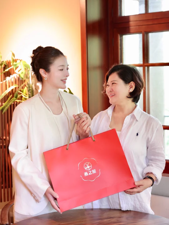 中秋送婆婆健康礼  满分儿媳拿捏仪式感