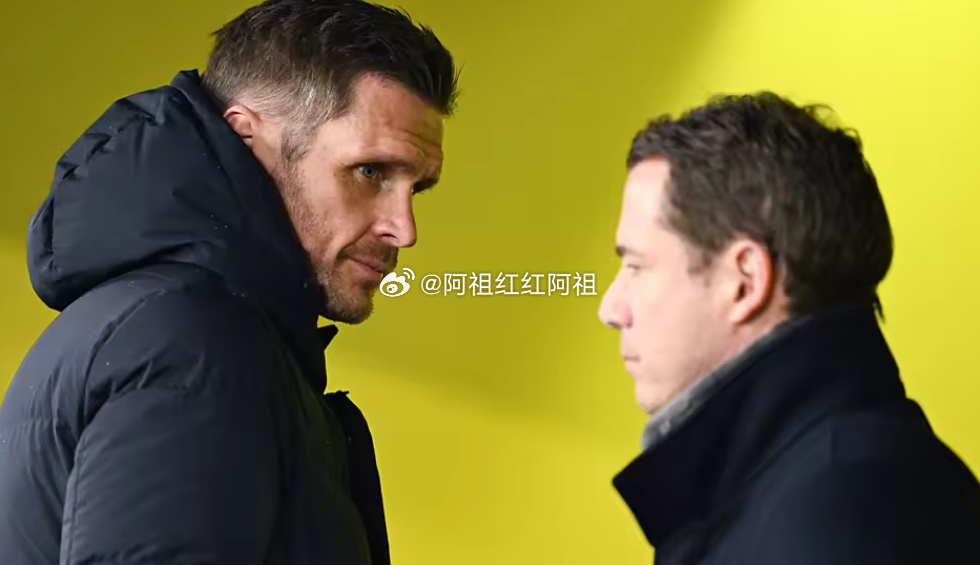 据德国天空体育报道，在凯尔下课之后，德乙艾禾斯堡的尼尔斯·奥勒·布克成为了多特新