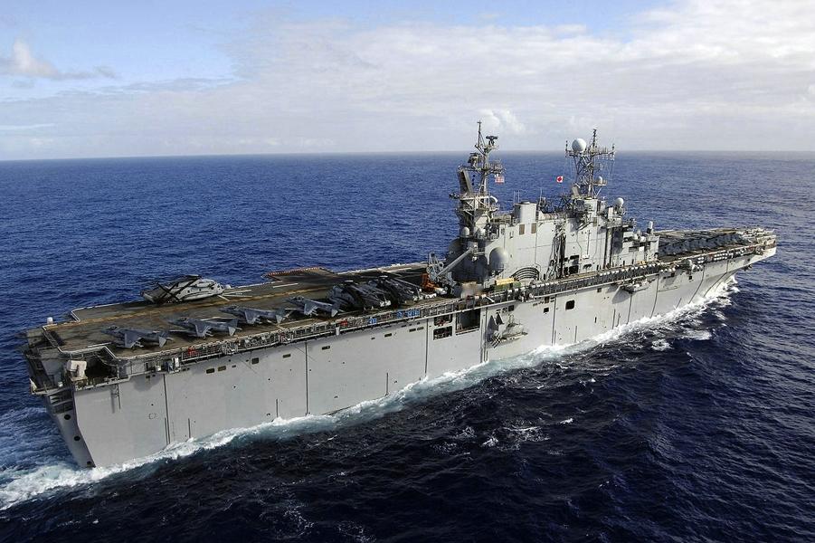 从战事之初只投入“林肯”号核动力航母打击群和“福特”号航母打击群，到如今即将向中