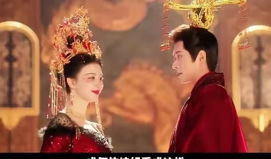 《成何体统》数据其实不差，云合日榜稳坐前三，可丞磊和王楚然这对CP，不管剧内剧外