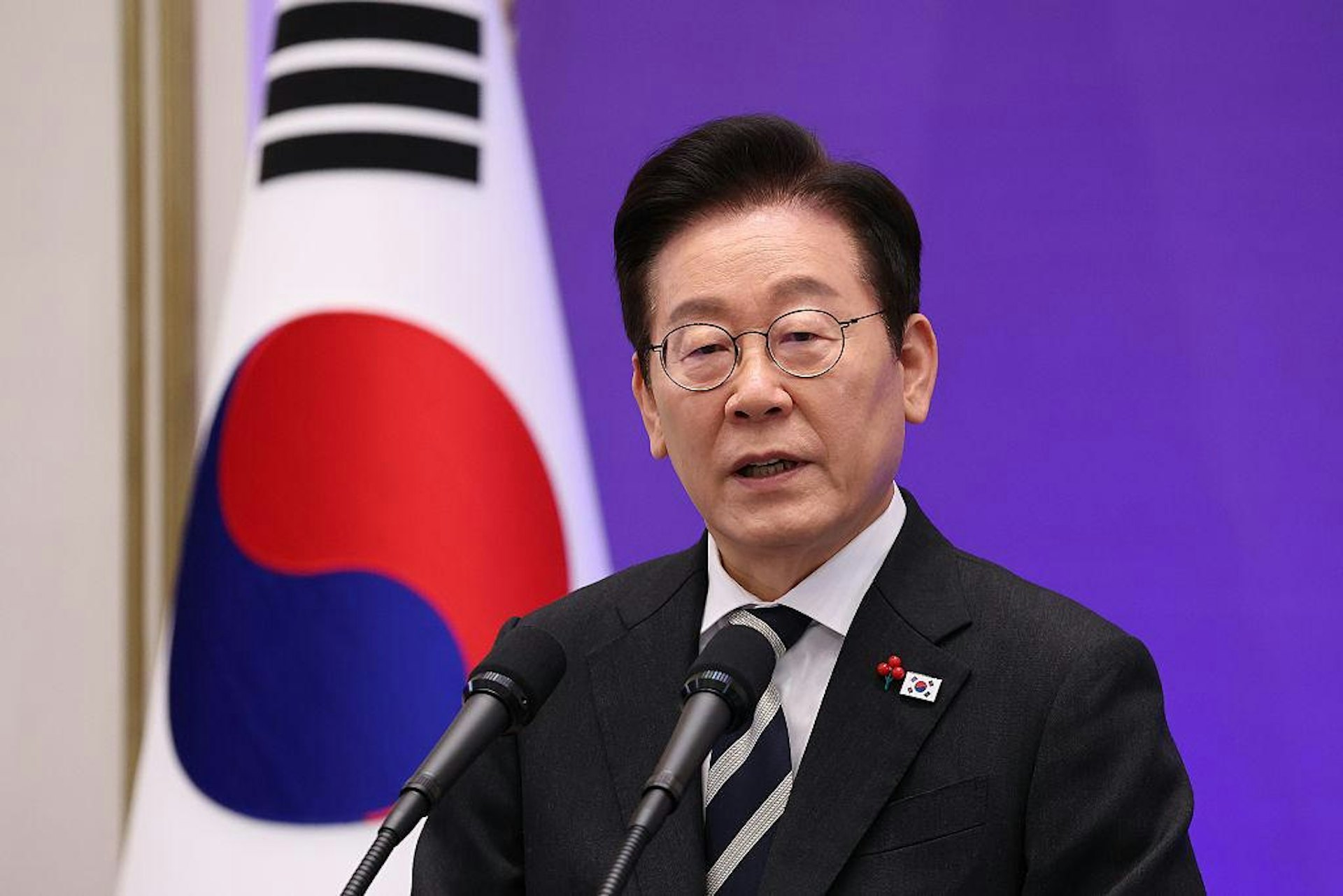 韩国总统李在明将于本月初对中国进行国事访问，行程包括北京与上海。这将是其就任总统