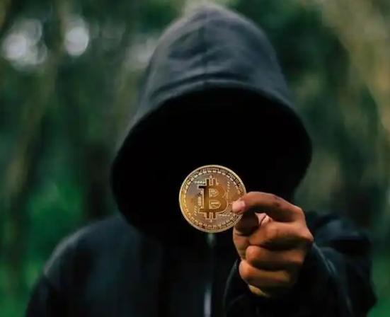 比特币的创始人“中本聪”，拥有110万个比特币，按每个币10万美元计算，他的财富