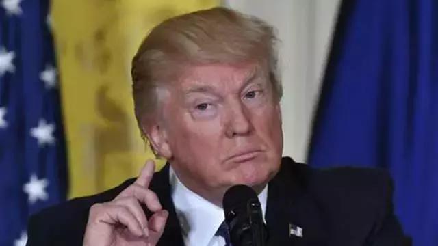 外媒嘲笑特朗普，说他花了数千亿美元，和无数美军基地为代价，终于成功的帮助哈梅内伊