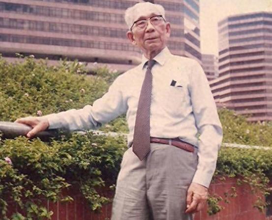 1948年淮海战役惨败后，邱维达为何未被俘，背后到底有哪三大原因让他幸免？
19