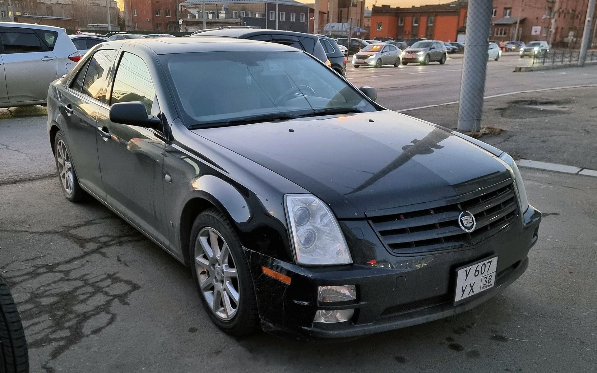 Cadillac CTS / Lexus NX / Mercedes-Benz 
