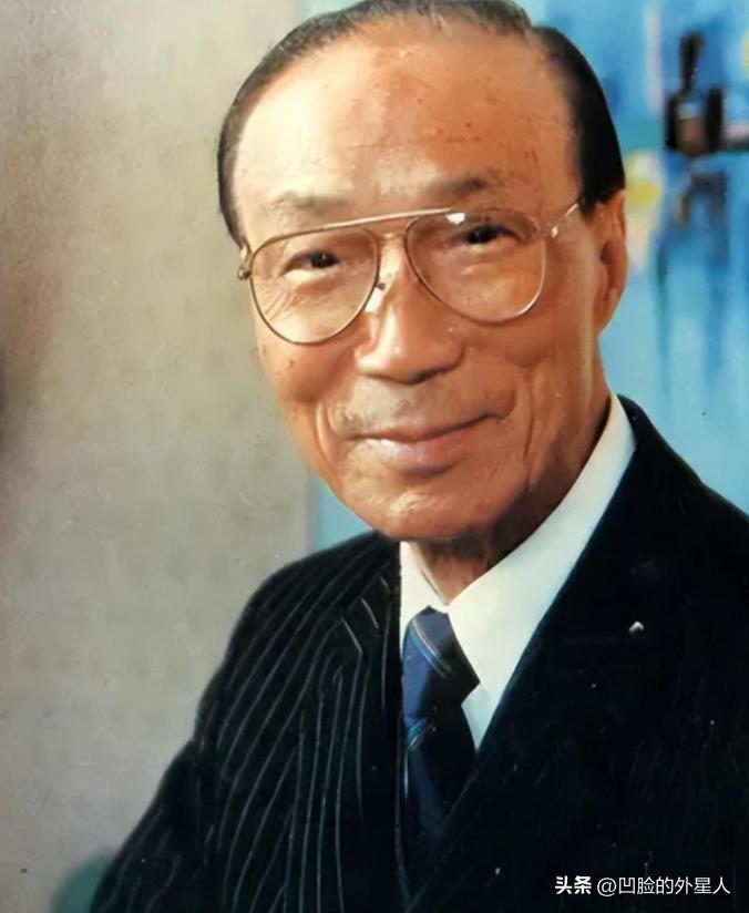 邵逸夫是个谜，他每年向国内捐 1 亿港币，2014 年邵逸夫去世，他死后 200