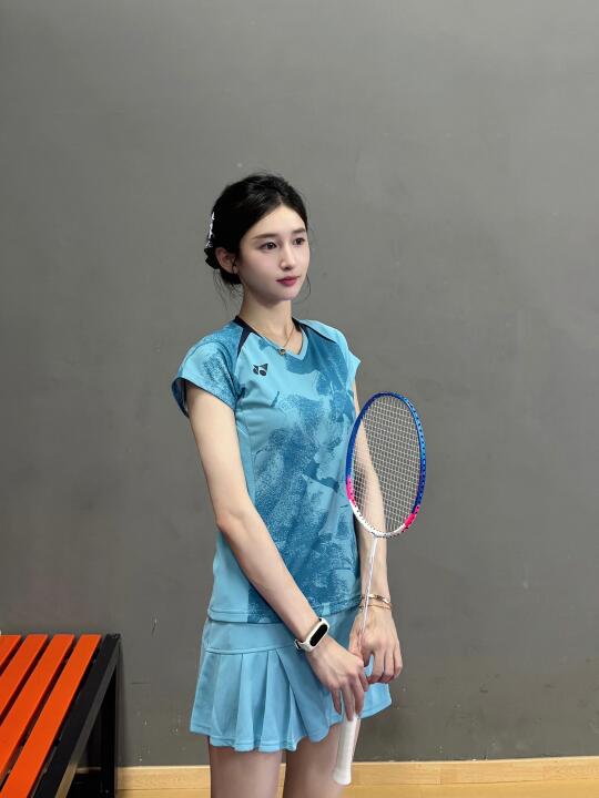 🏸大赛服 女人最好的医美
