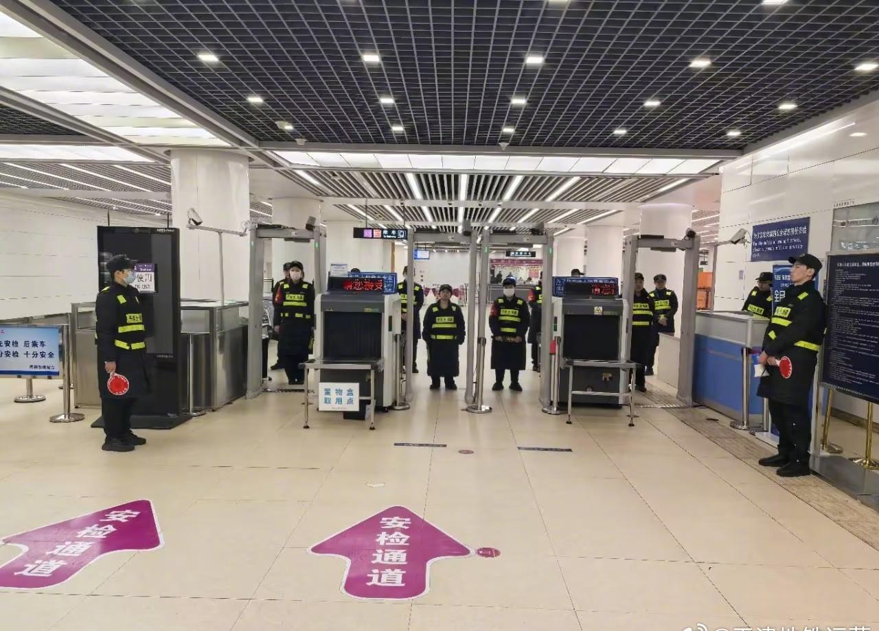 任贤齐的天津“齐迹”之旅即将收官，为任贤齐演唱会歌迷返程护航的地铁特快通道已准备