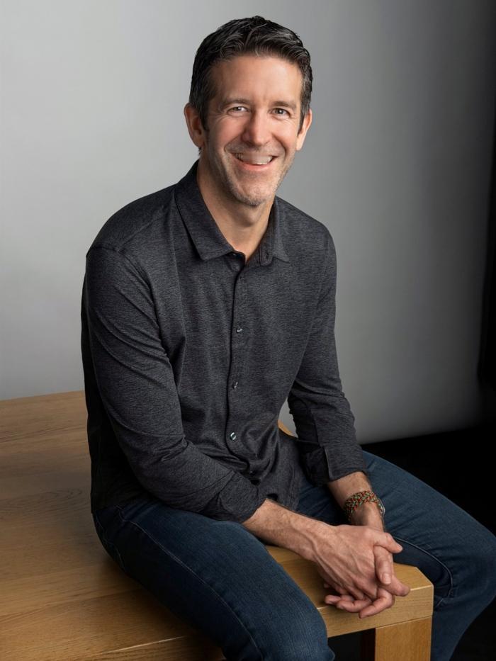 担任苹果CEO15年，库克即将卸任。

如果说乔布斯是苹果商业帝国的开创者，那库