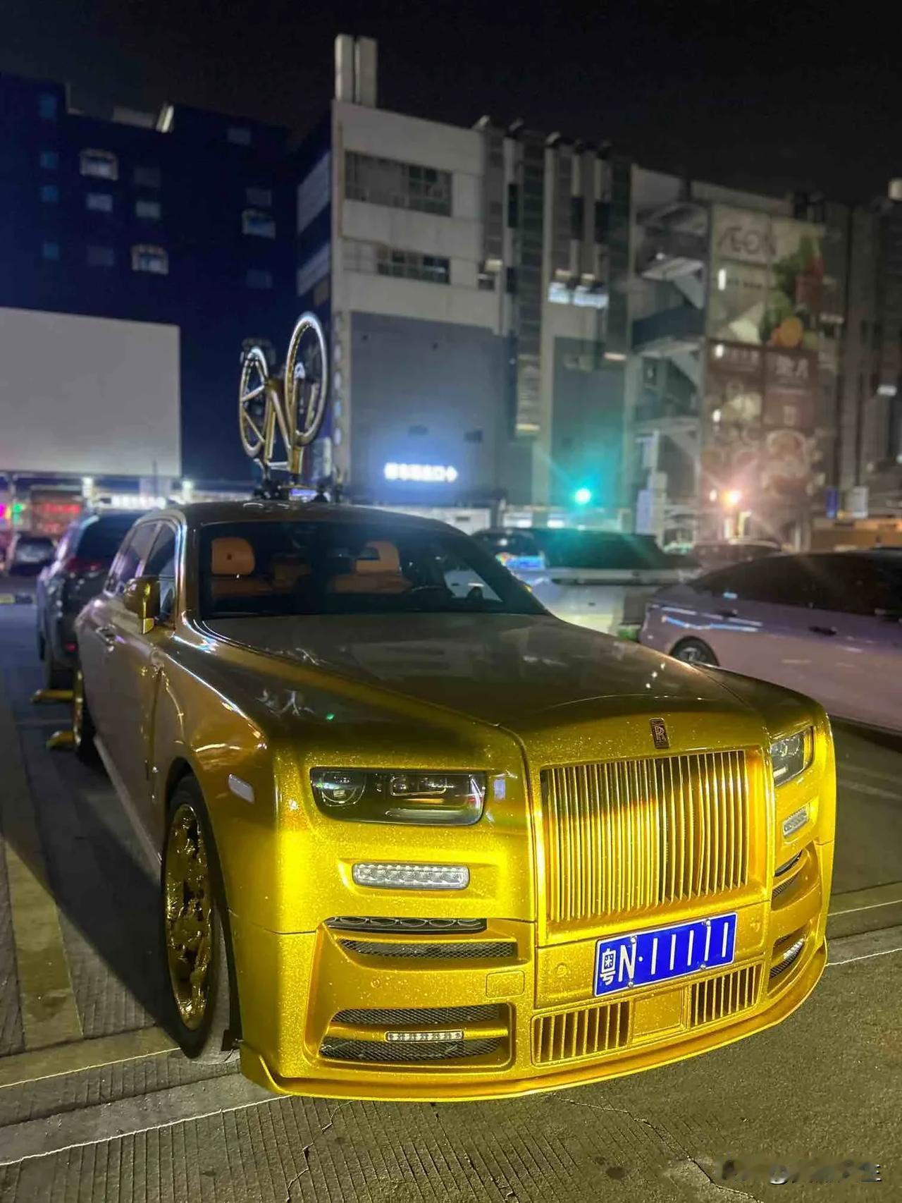 空气中弥漫着一种金钱的味道呀～～