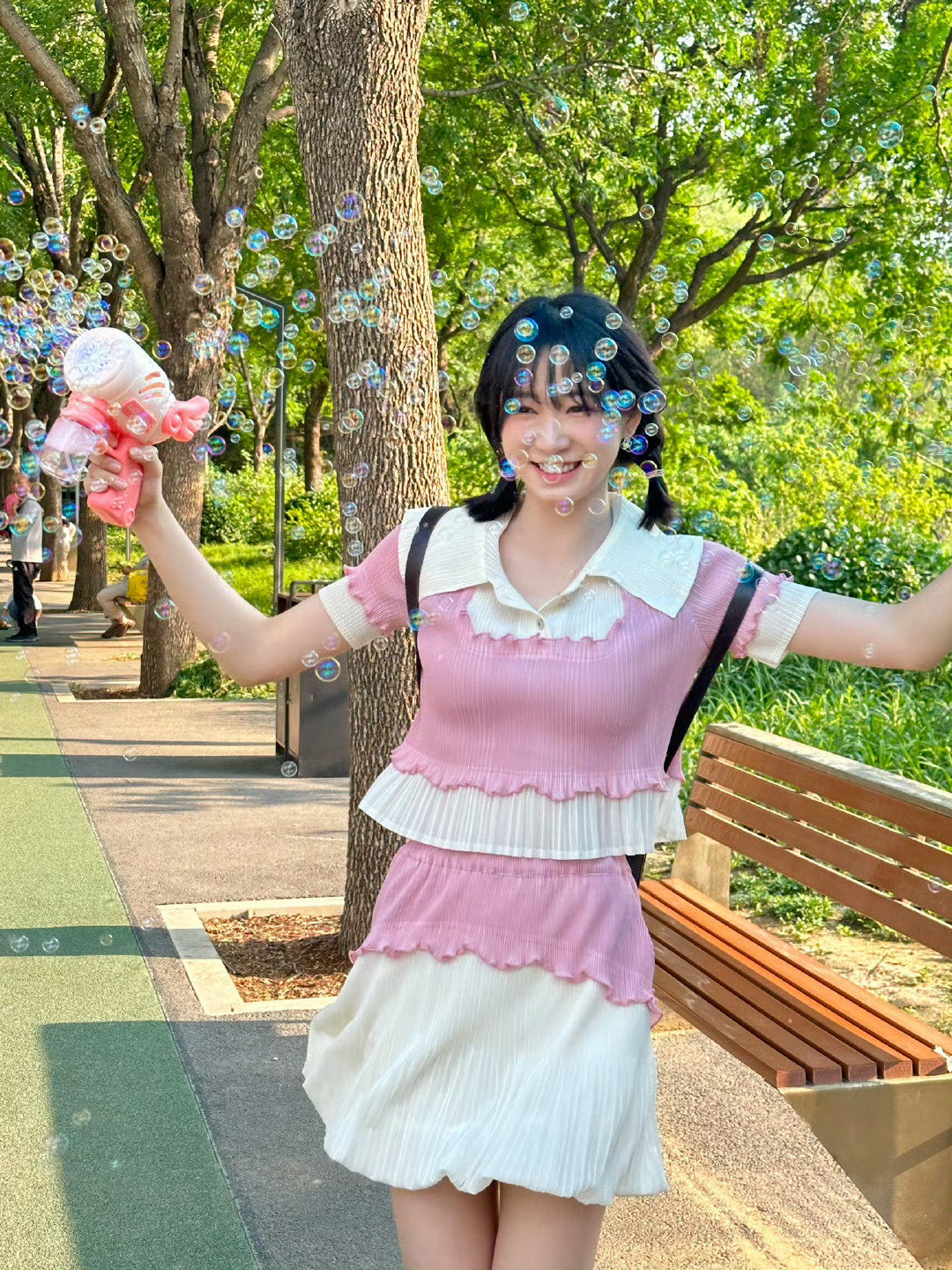 杨肸子[超话] yxz杨肸子念念人间玉 yxz杨肸子慕胥辞 肸子大步向前 身后有