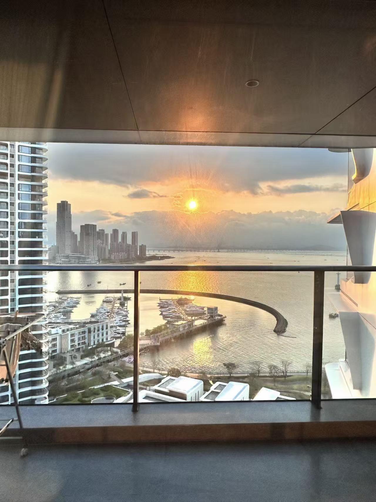 这辈子除了我自己 没义务给任何人一个交代