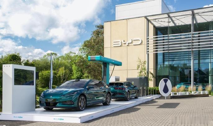 比亚迪在英国交付第10万台新能源车6月17日，比亚迪在英国市场迎来重要里程碑，公