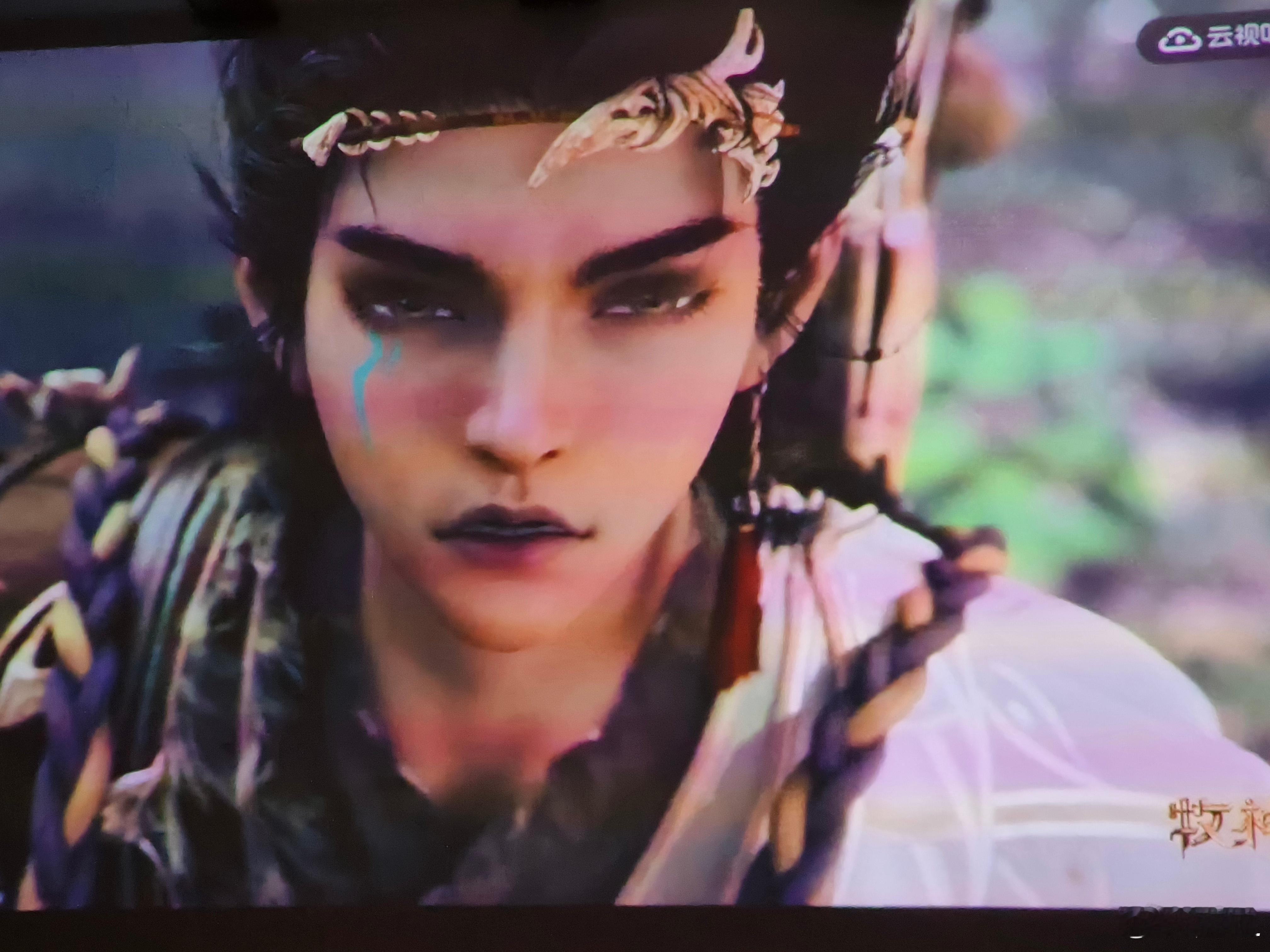 凡人修仙传看了，觉得虽然后面很多重复，但是总体的各种设定还是很有趣的。动漫版不够