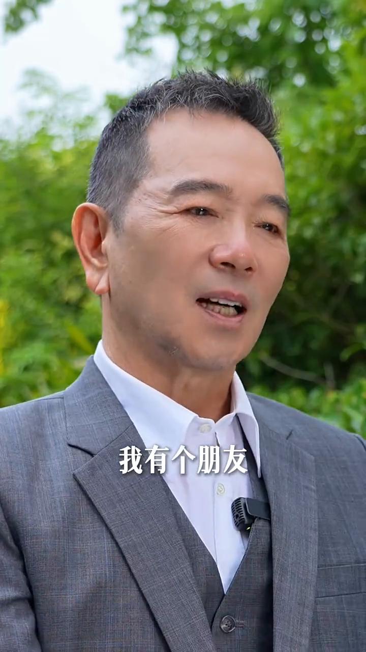 有的人分不清好坏，珍珠当沙子就扔了，你是他这辈子能遇到最好的人，他没留住你是他的