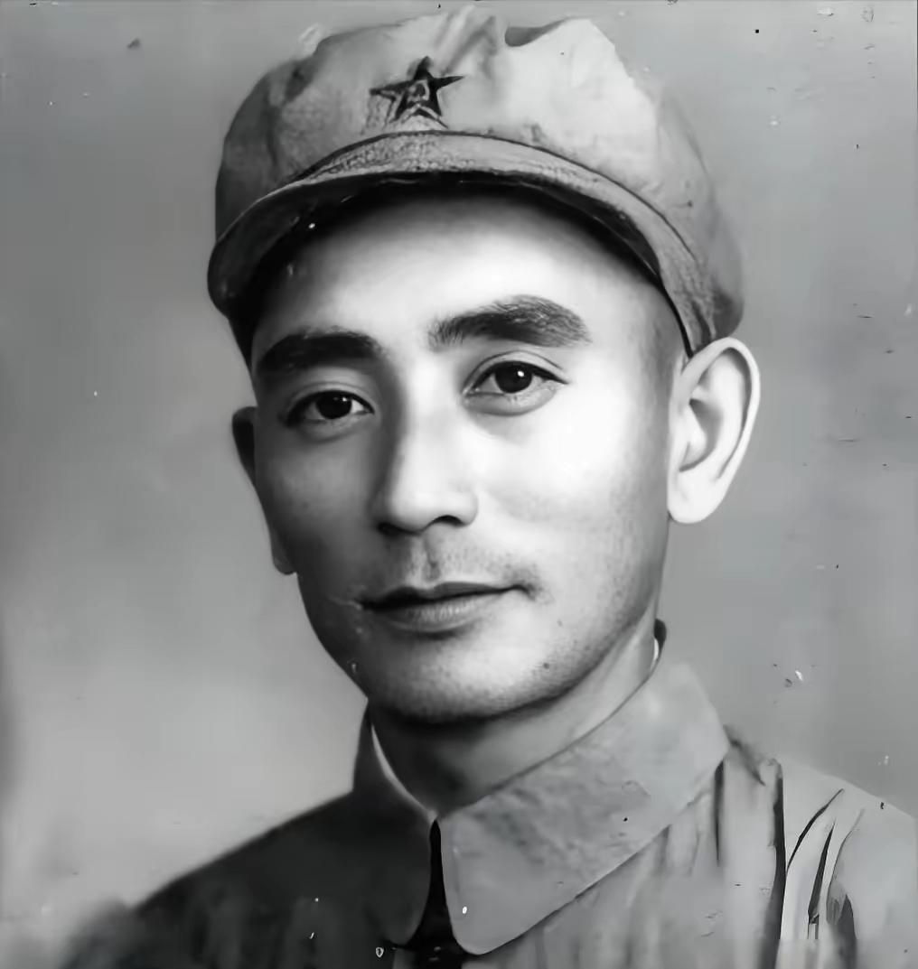 1964 年春粟裕赴福州军区视察，偶遇当年二十八军军长朱绍清，他驻足久久凝视对方