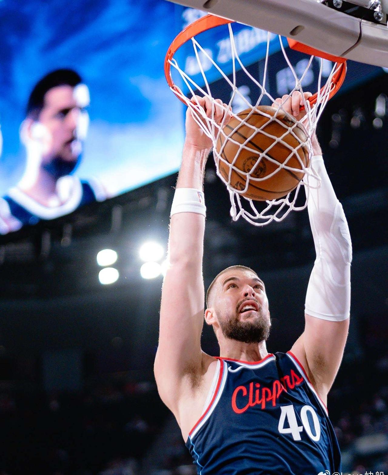 卢赛前谈到祖巴茨：“他还在找他自己的节奏，还需要点时间，他还需要几场比赛来找自己