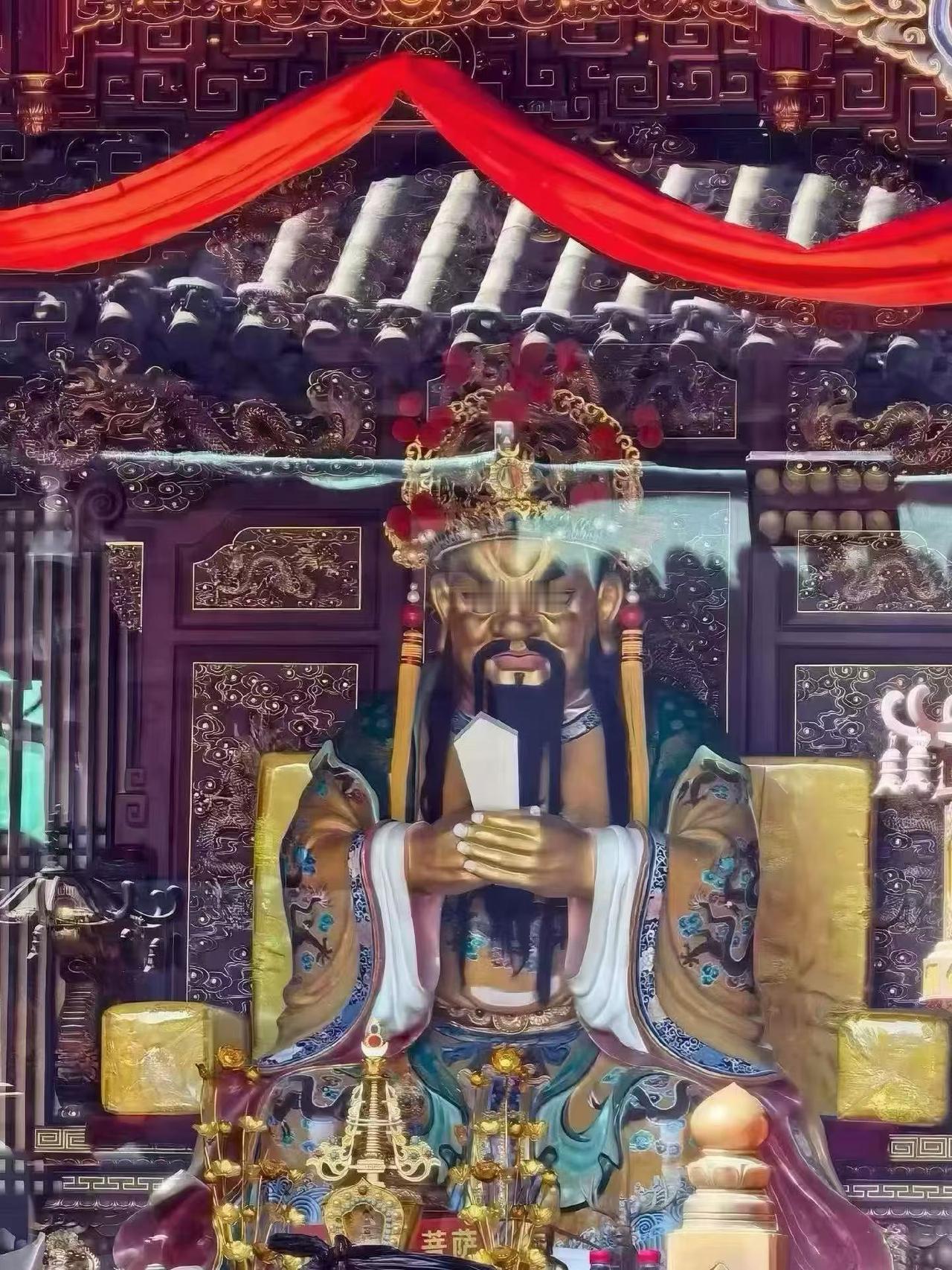 五爷庙的暂时谢幕，如同《涅槃经》里的“薪尽火传”。当我们学会在无常中安住，便能领