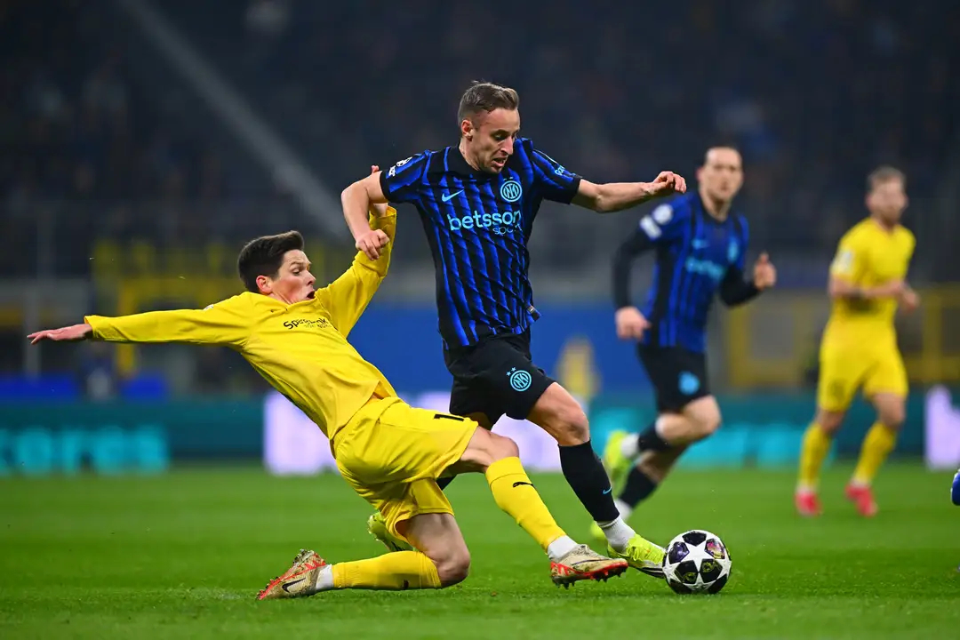 国际米兰无缘欧冠淘汰赛1-2！劳塔罗缺战，超级冷门诞生，国米遭双杀无缘欧冠16强