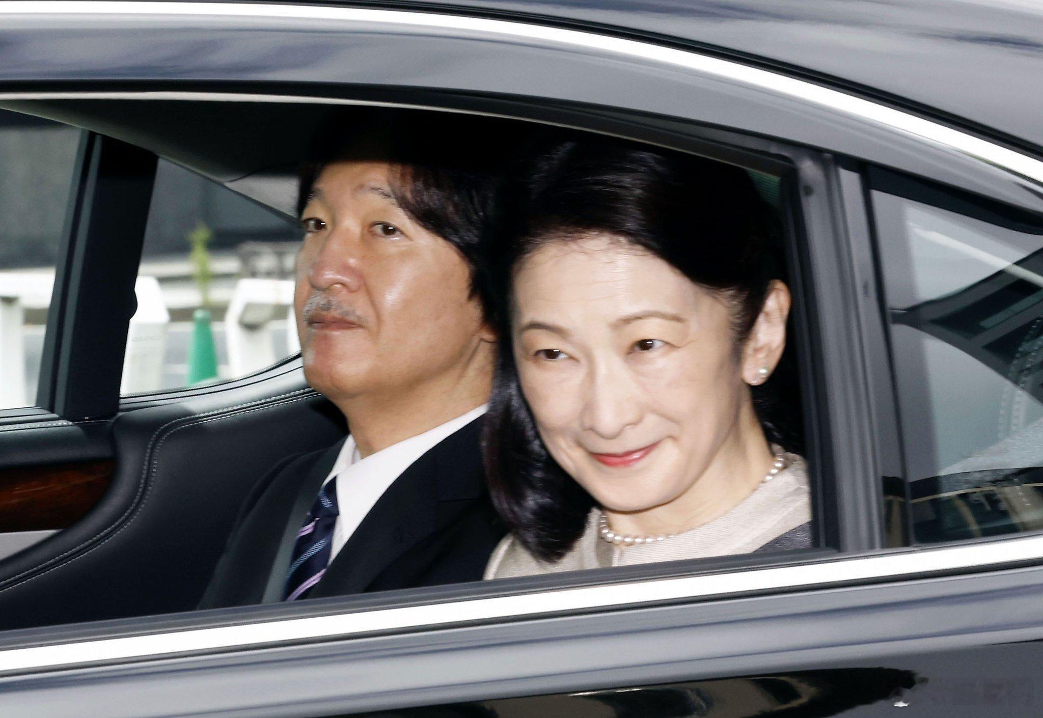 日本皇室 关于《皇室典范》的修改皇嗣文仁亲王表示：“我自身对此也有诸多思考。对于
