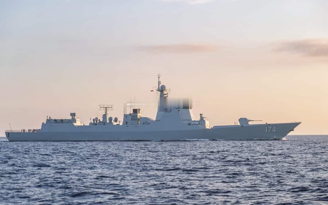 5月4日据外媒报道，5月2日，中国海军编队通过菲律宾南端与马来西亚沙巴州之间的锡