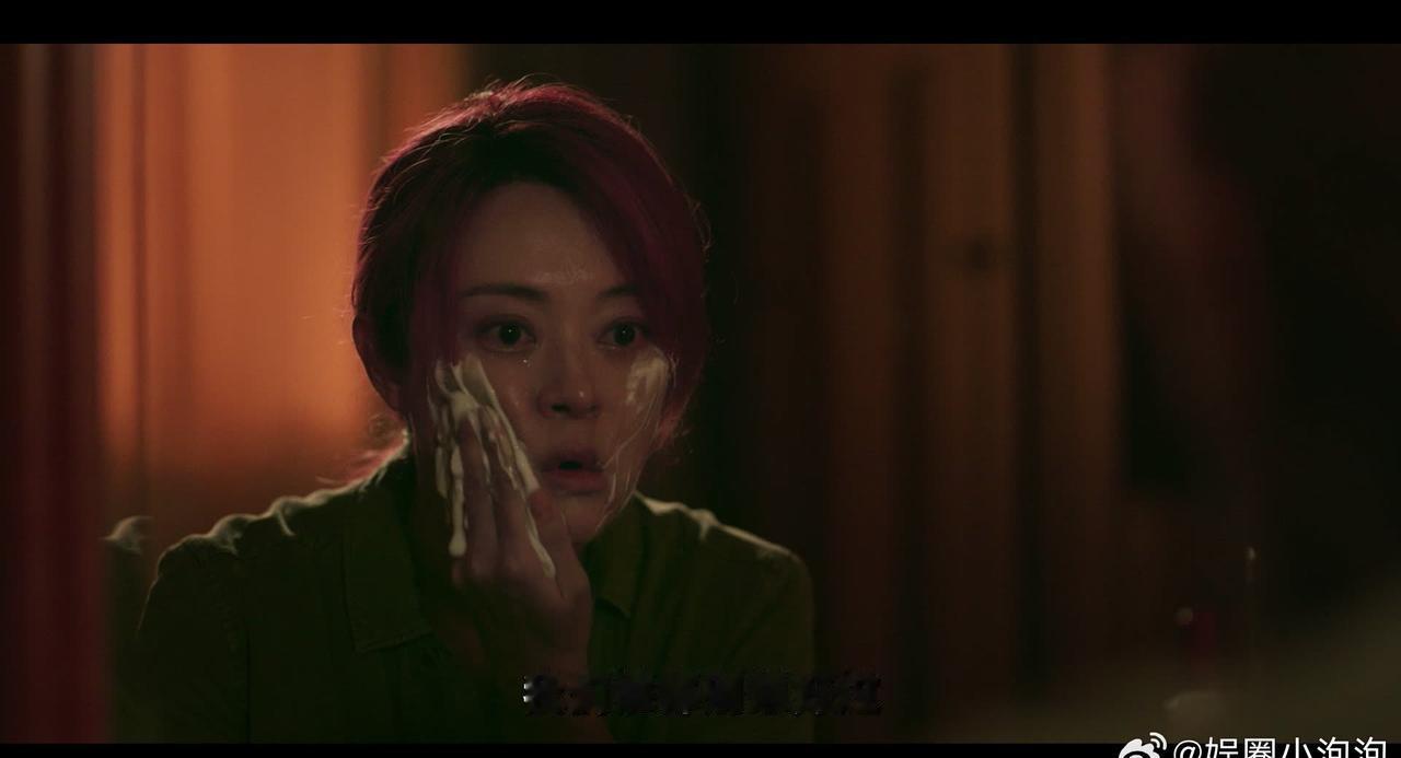 红发还原了孙俪的美貌红发孙俪太会了，那种破碎感绝了，看得我想钻进屏幕抱抱这个妈妈