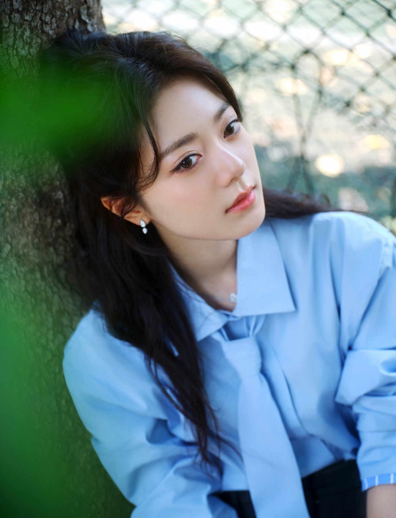 怎么看怎么好看，清冷感蓝衣少女～
赵今麦 赵今麦同款 宝藏女孩赵今麦 缪缪 楚听