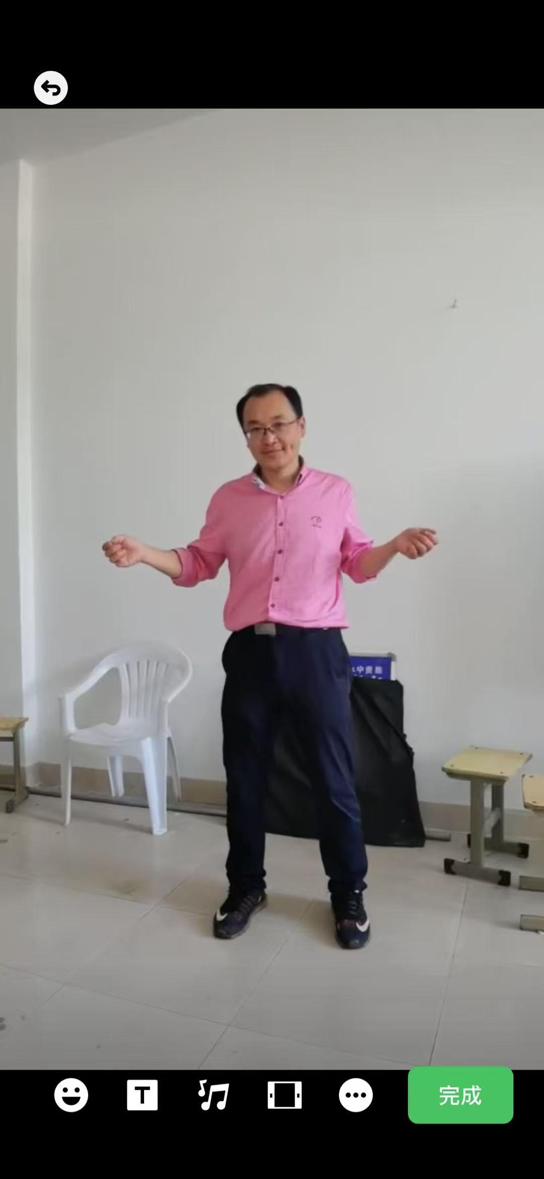 我是如何减肥的！

小蛮腰功+下锁功=减肥
（小蛮腰功是太极宗师杨澄甫先生的嫡传