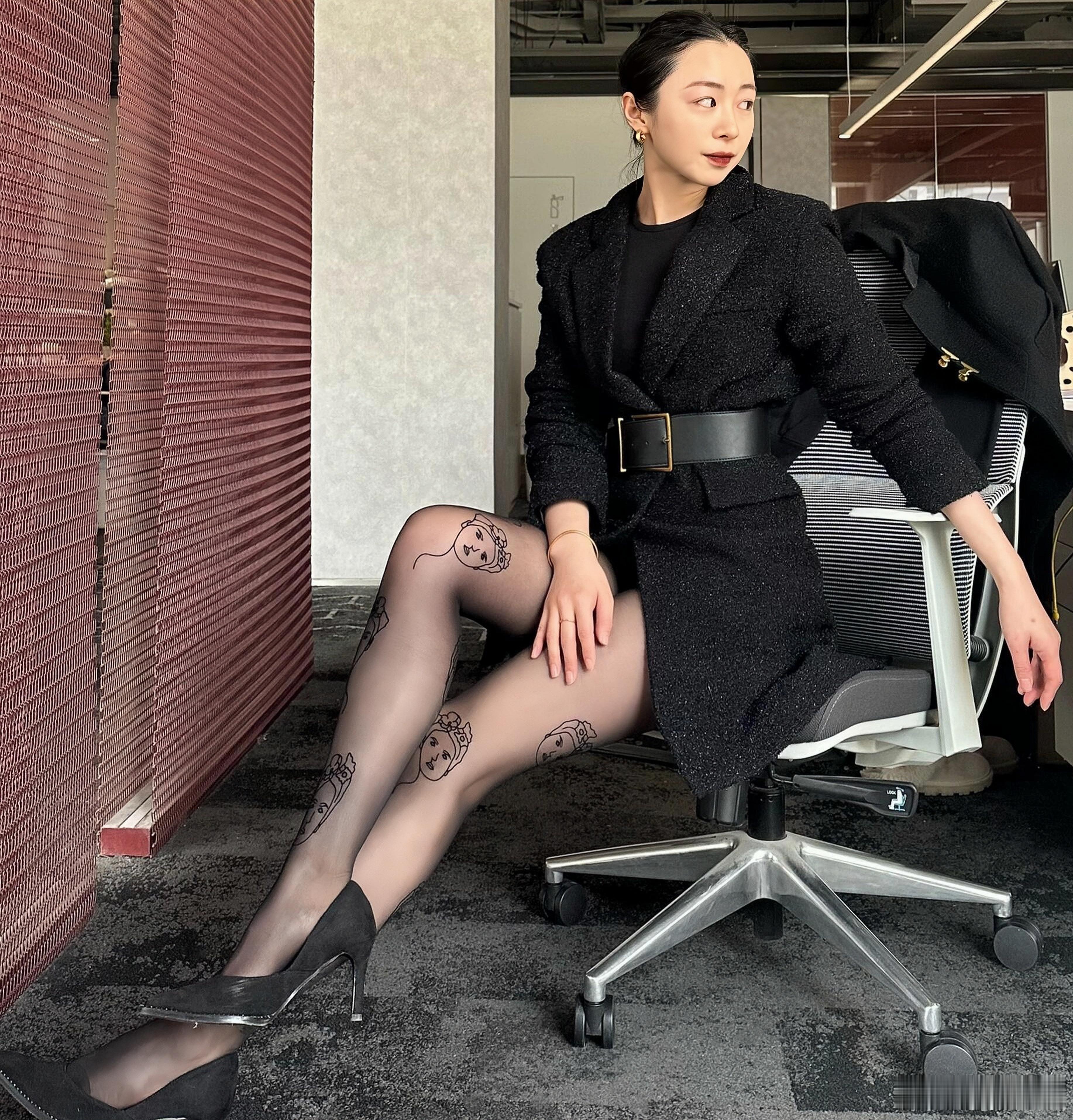 职场阿姨的别致黑丝 ​​​
