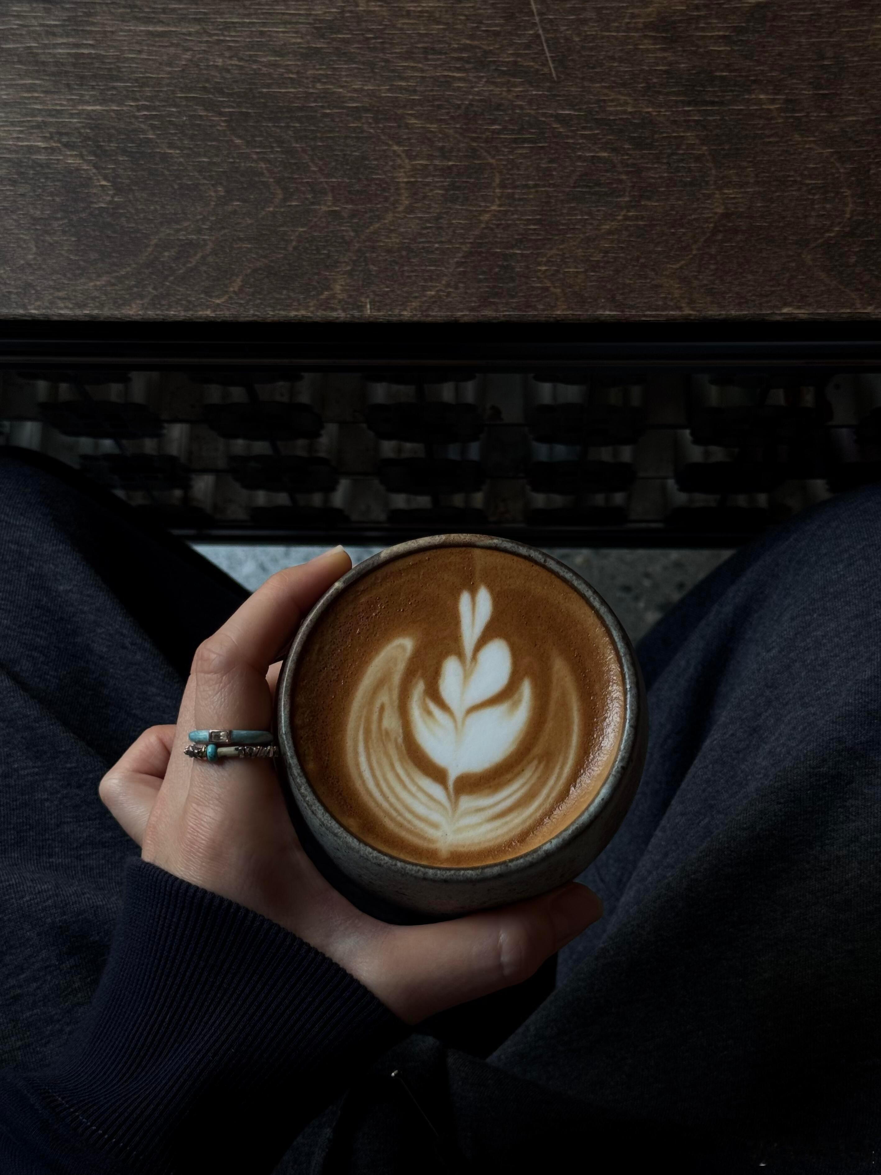 没有必需的快乐日子里总要有些心碎疲惫、愧疚以及比爱情先到的人生的100种可能情感