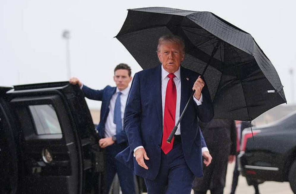 [浮云]特朗普威胁：限制波音飞机零件售往中国！

特朗普10 号那天公开说 “中