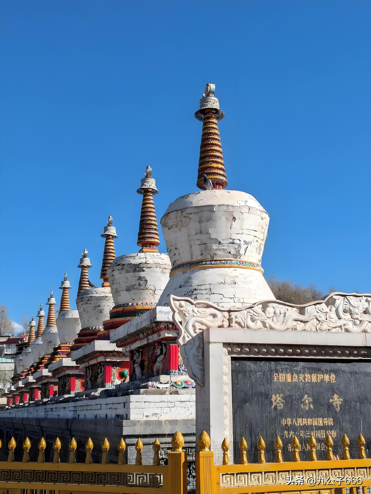 西宁市有很多美丽的景区

西宁，位于‌中国青海省东部，青藏高原东北部‌，地处湟水