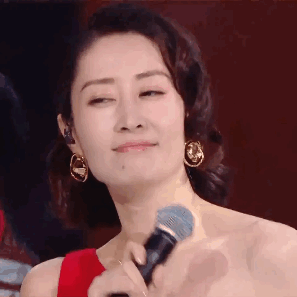 #建议闫妮刘敏涛组合出道# 真的建议闫妮刘敏涛两位姐姐组合出道，因为我实在是太想