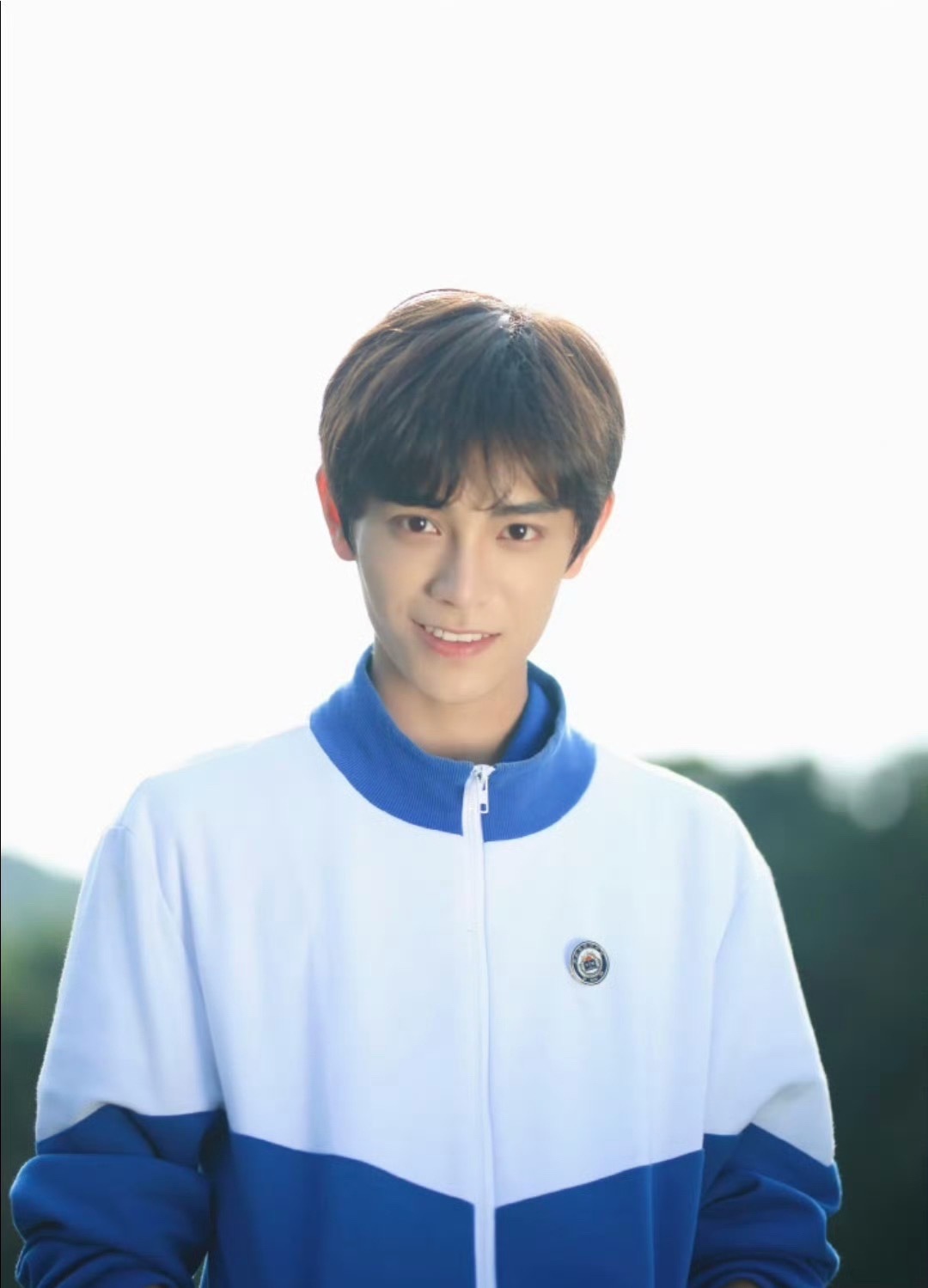 丁禹兮用贺新凉名义给姜卓君应援 丁禹兮用贺新凉名义给姜卓君应援俩人曾合作校园剧《