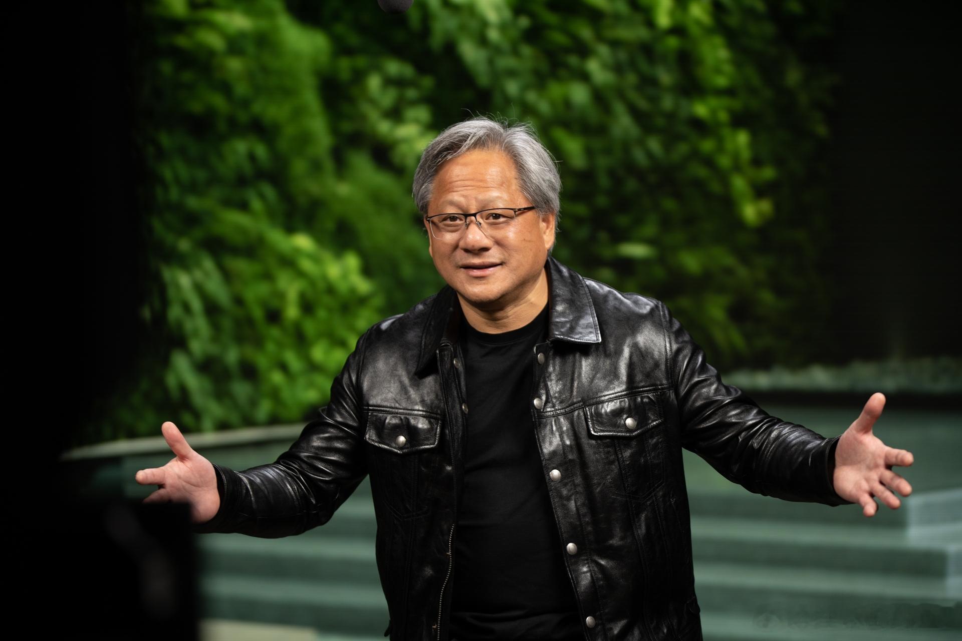 卧槽，清华经管这是把“全球科技”搬进校园了？😎 老黄（黄仁勋）刚确认加入顾问委