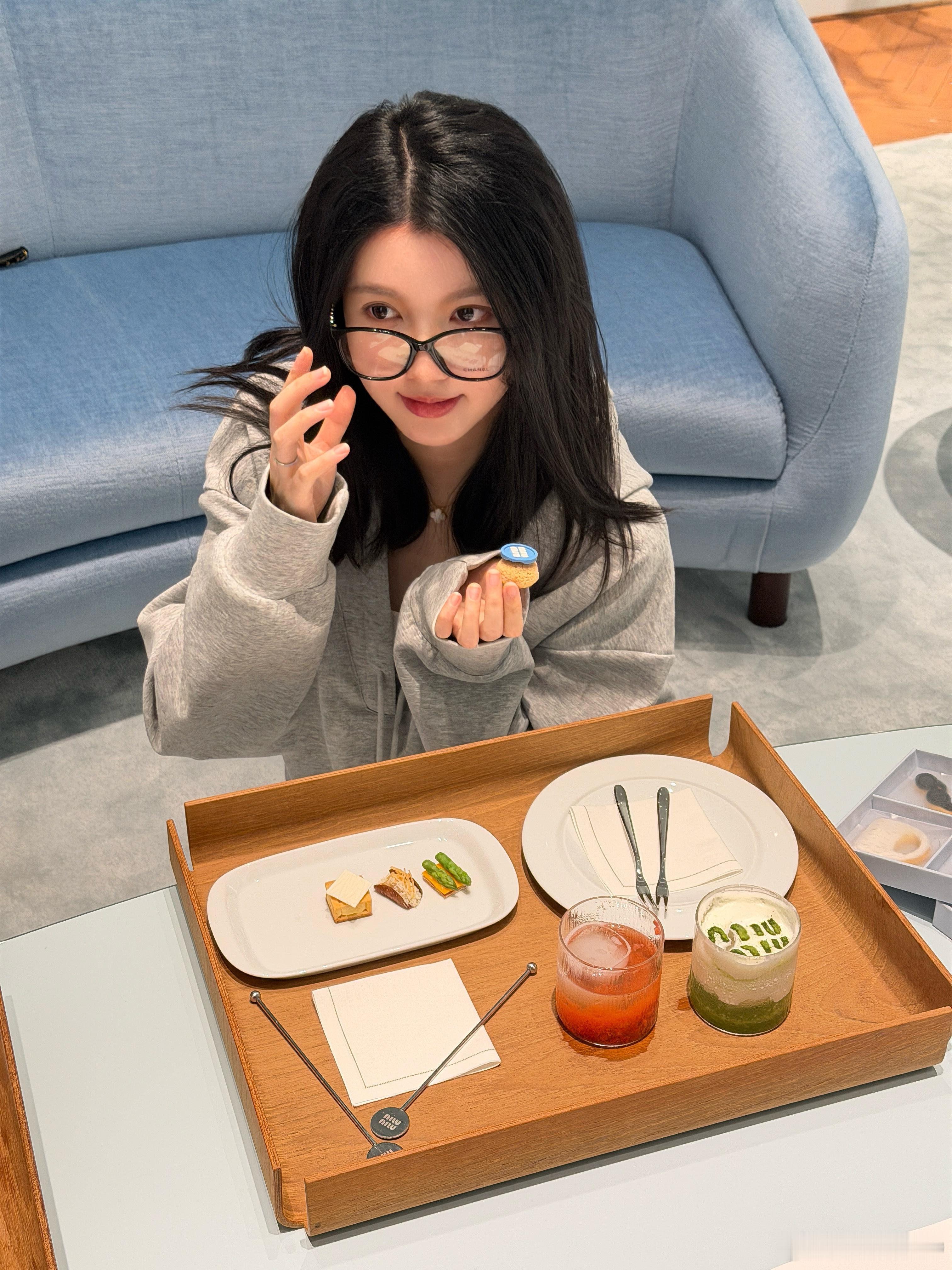 在miu约会的一天 *͈ᴗ͈ˬᴗ͈ෆ 