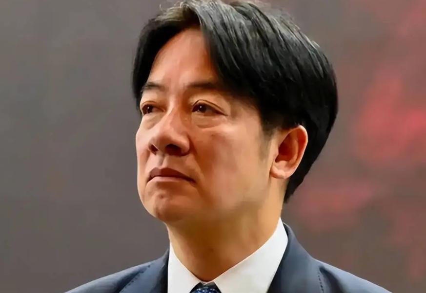 200万台湾民众怒掀弹劾风暴！傅崐萁痛斥：绝不容许赖清德当“台版袁世凯”

美国