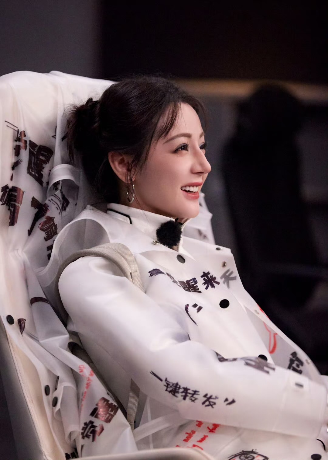 娱乐[超话]迪丽热巴洞察敏锐迪丽热巴巧妙探查案件线索迪丽热巴太美咯 ​​​