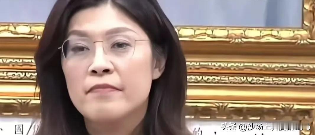 12月12日下午台海热点资讯
 
1. 解放军47架军机21艘舰船绕台，台军进入