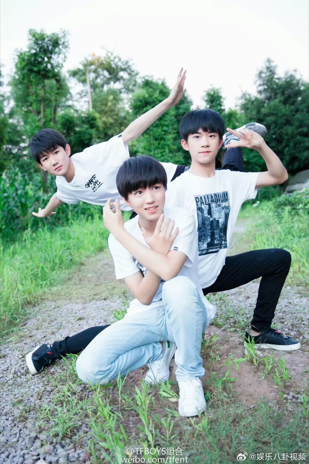 TFBOYS小学生已经不认识TFBOYS了TFBOYS即将成为上一代小虎队 妈呀