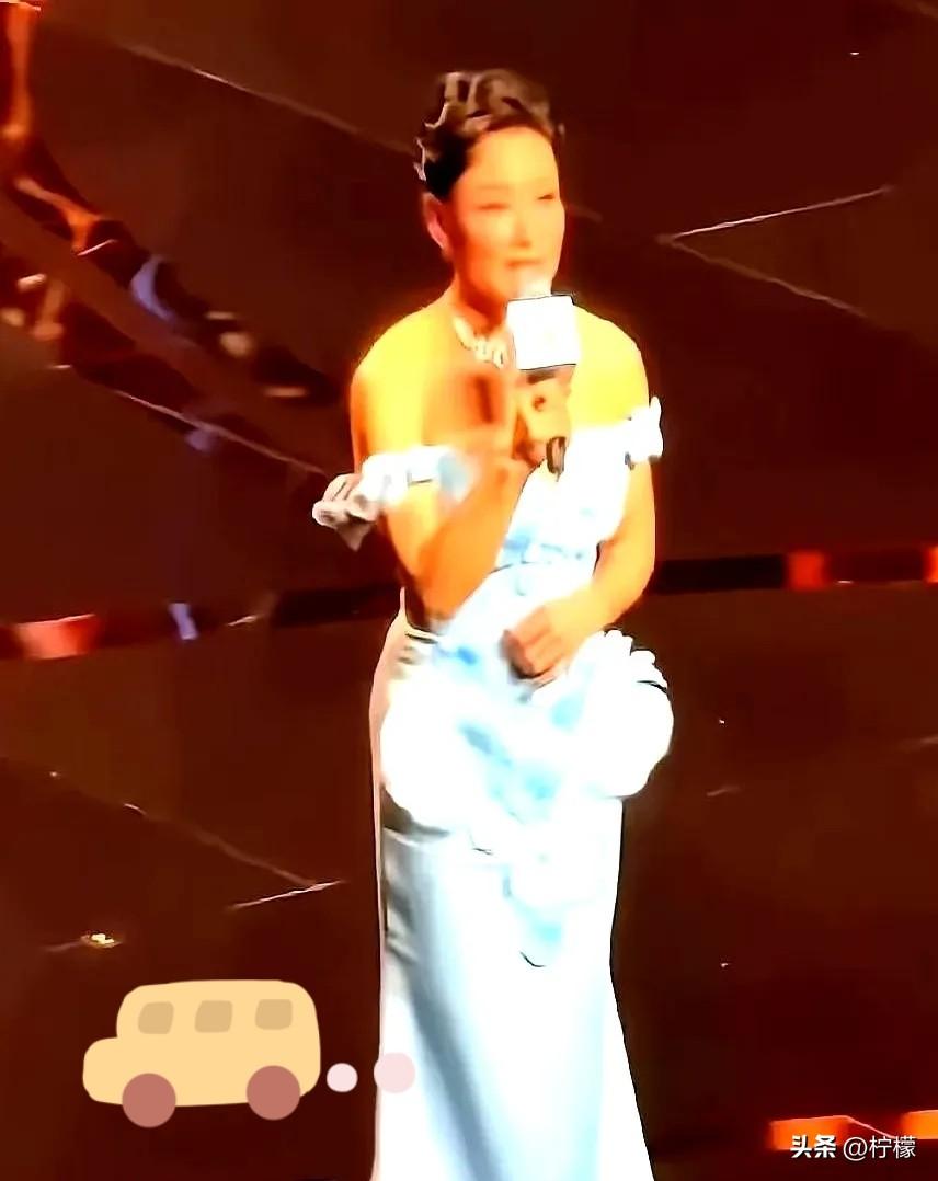 明明一家人的生活重心早就扎根在美国了，65岁的陈冲非要在2026年6月第28届上