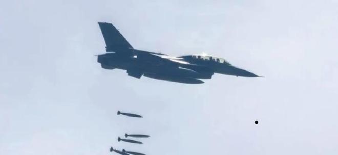 红旗12全程隐身！柬埔寨手握中国防空利器却不敢亮剑，背后藏着三大致命苦衷！

泰