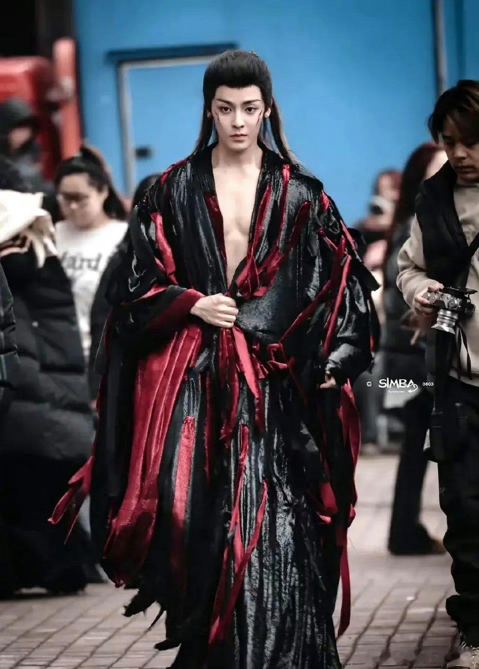 大梦归离完全是按小四的喜好拍的吧 ​​​