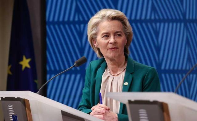 冯德莱恩电话组局喊“团结”！德国早跑路，谁信啊？冯德莱恩的联合声明，藏着欧洲的怂