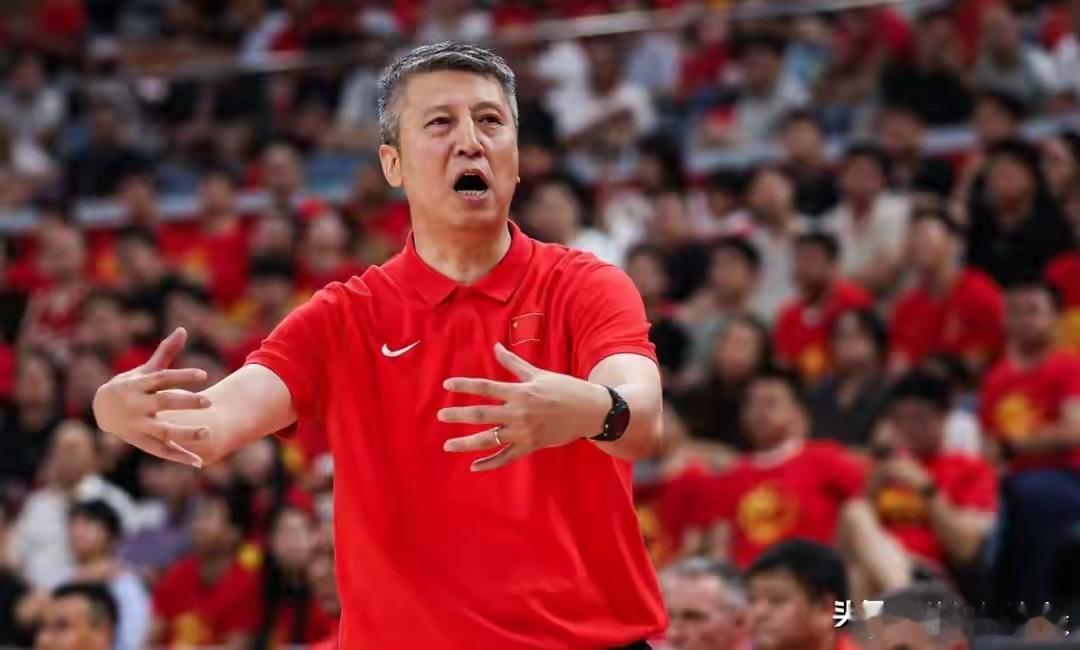 中国男篮惨败乌拉圭 赛后评分出炉：2人优秀、2人及格、5人不及格北京时间8月15